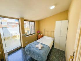 Privé kamer te huur voor € 380 per maand in Castelló de la Plana, Avenida del Mar