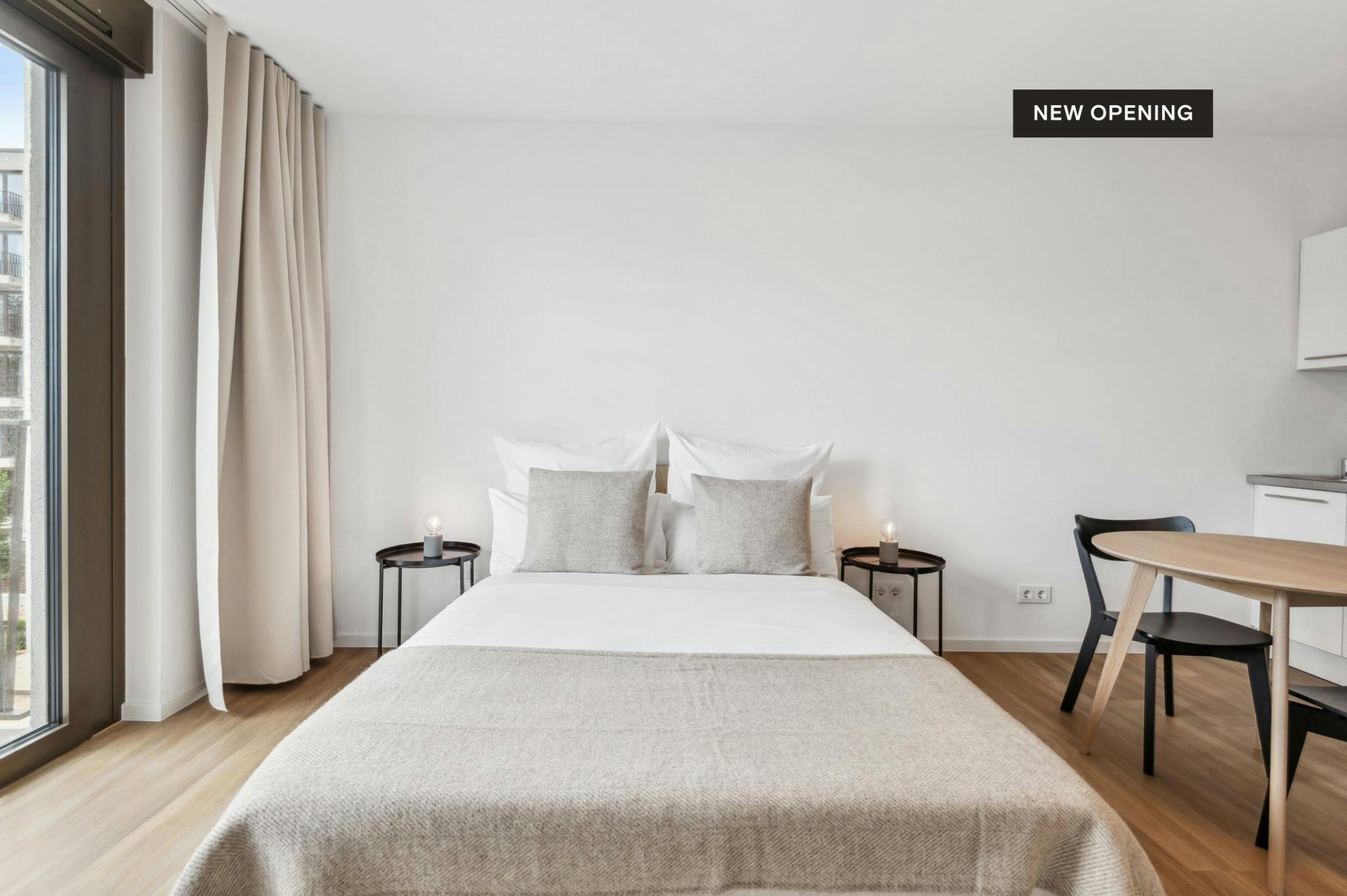 Studio for rent for €1,280 per month in Berlin, Lisa-Fittko-Straße