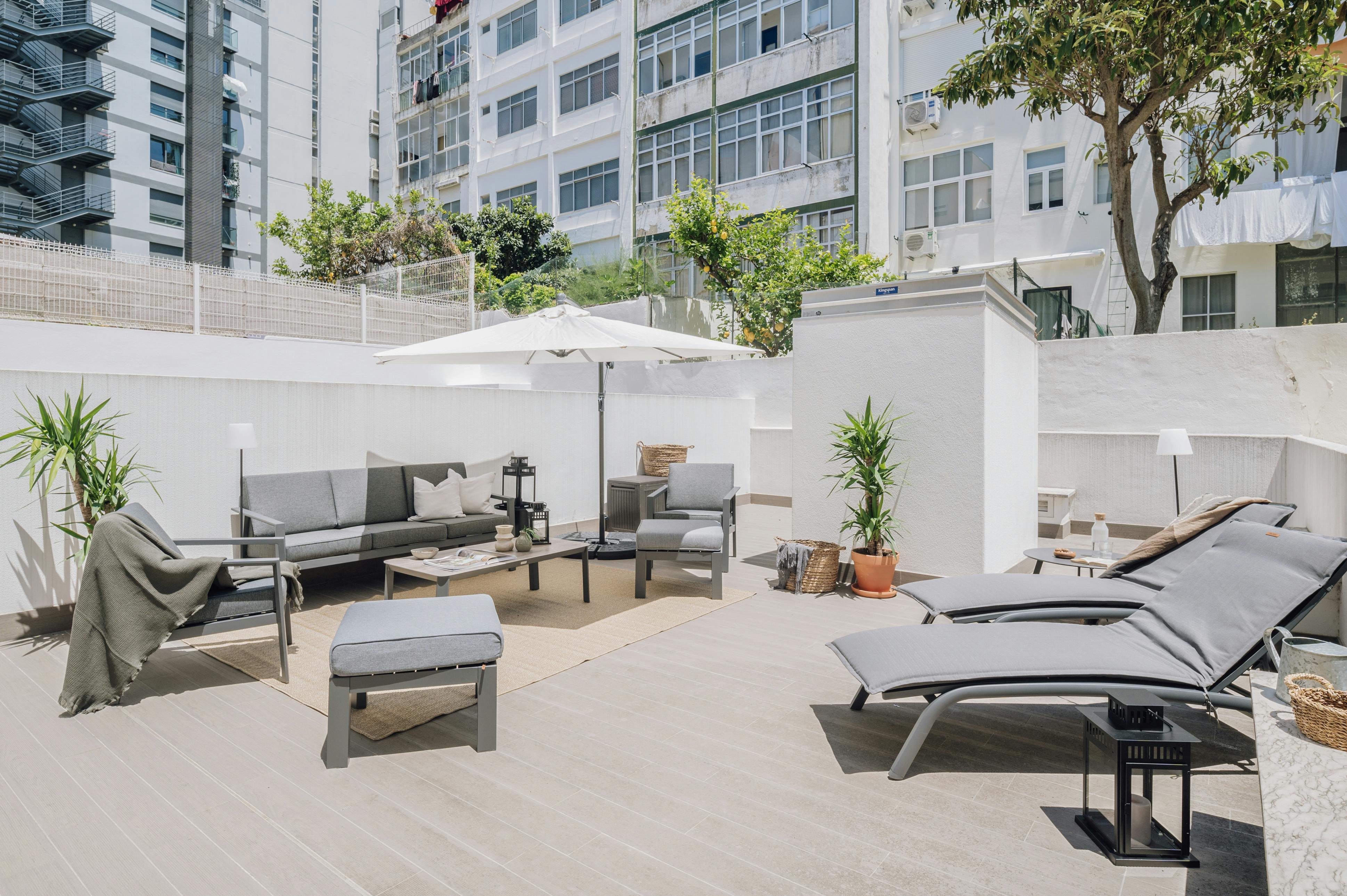 Rua Ferreira Lapa, Lisbon preview