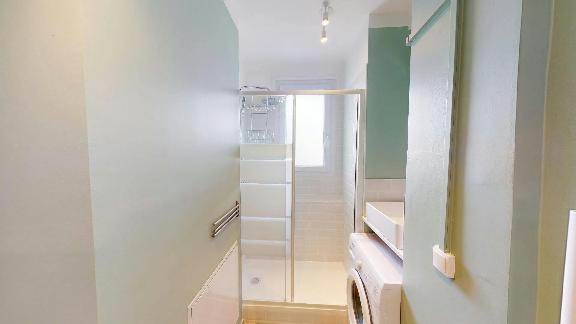 Single room Paris, 1 bed, 11m² — photo 3