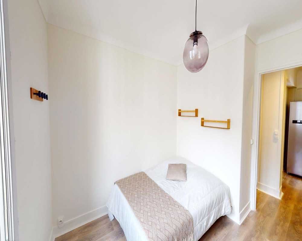 Single room Paris, 1 bed, 11m² — photo 23