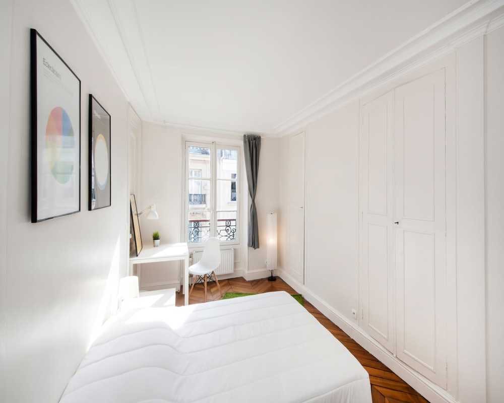 Rue Rambuteau, Paris preview