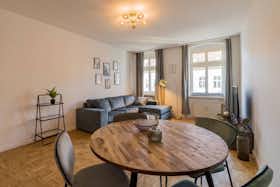 Appartement à louer pour 3 900 €/mois à Ulm, Olgastraße