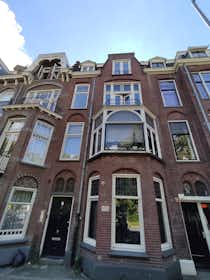 Apartment for rent for €1,427 per month in Utrecht, Catharijnesingel