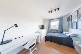 Private room for rent for €575 per month in Frankfurt am Main, Schießhüttenstraße