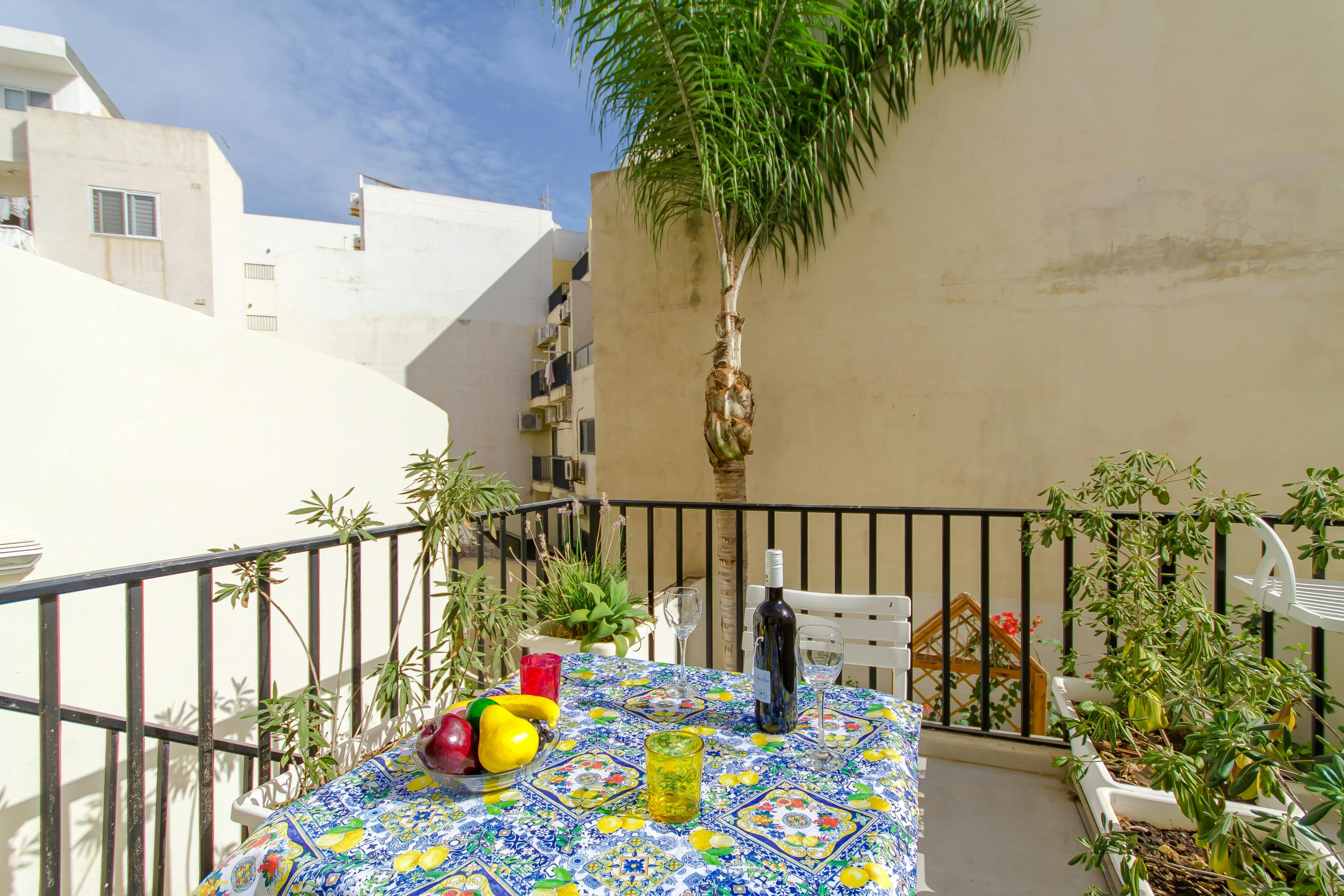 WG-Zimmer zu mieten für 34 € pro Monat in Swieqi, Triq il-Għajn