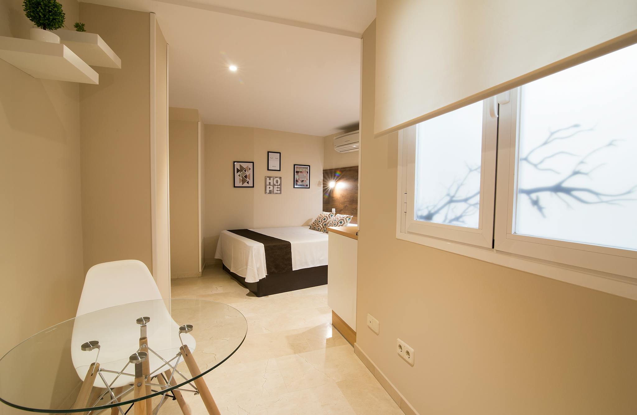 Calle de los Bordadores, Madrid preview