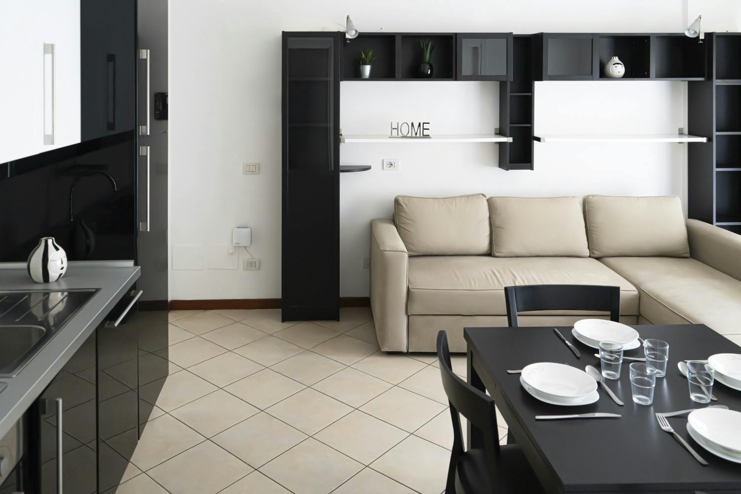 Via Luigi Varanini, Milan