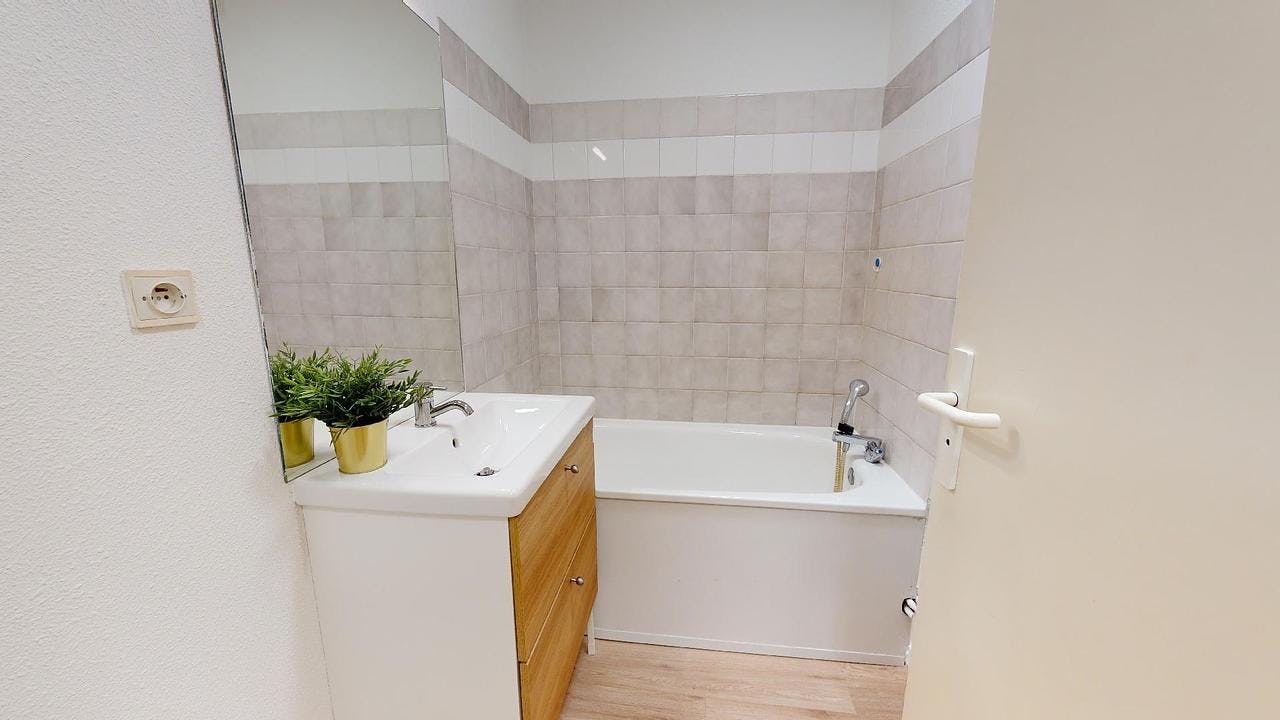 Studio for rent on Rue de l'Épargne, Lyon - Widok 4