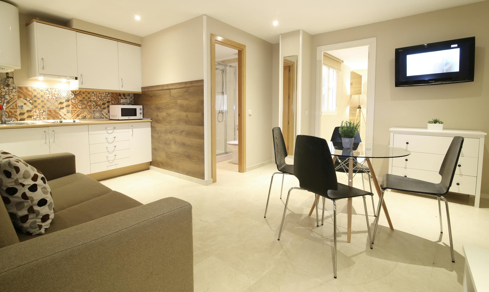 Calle de los Bordadores, Madrid preview