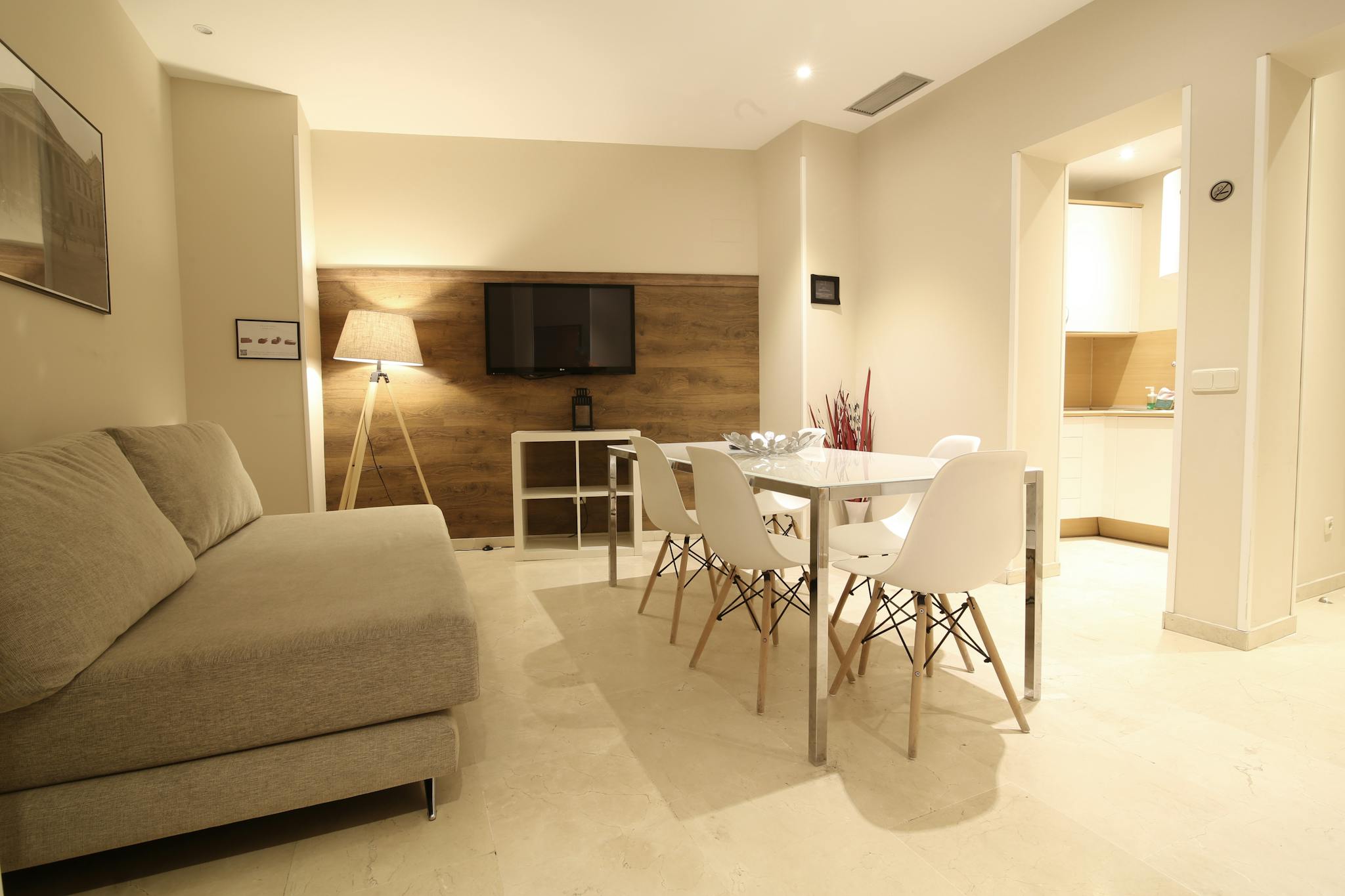 Calle de los Bordadores, Madrid preview