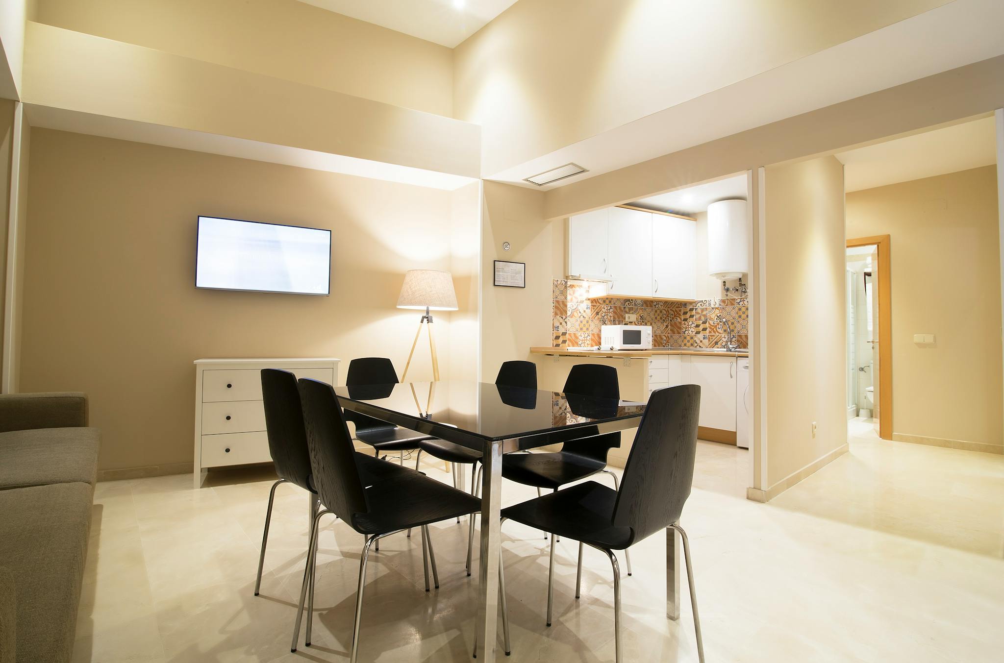 Calle de los Bordadores, Madrid preview