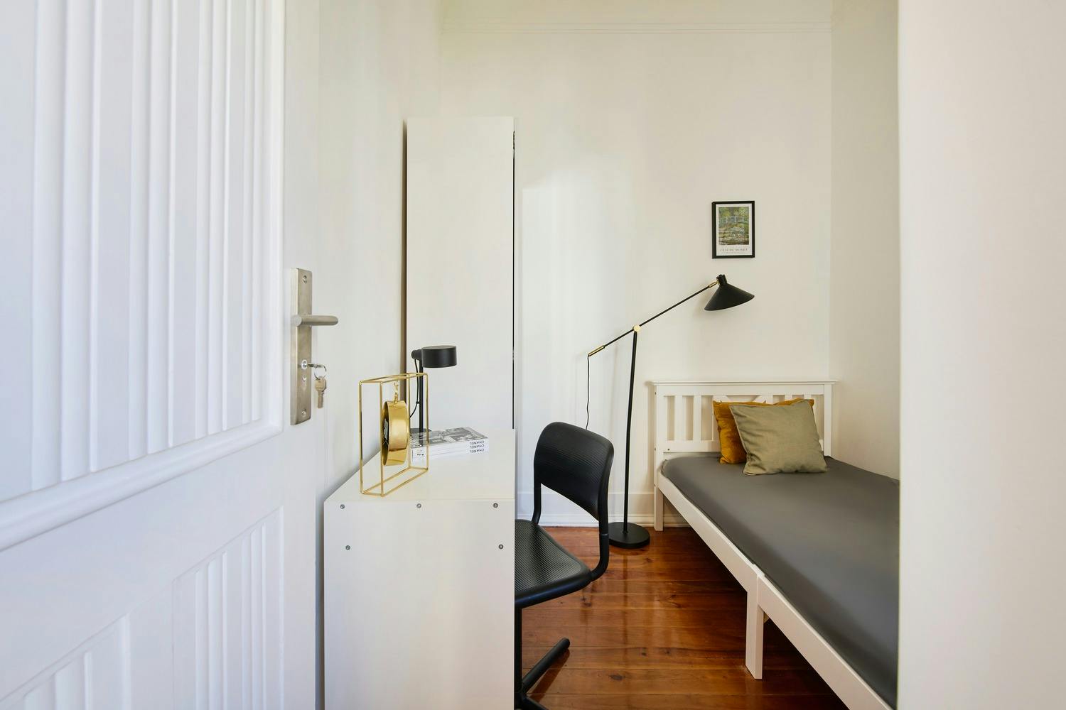 Avenida Poeta Mistral, Lisbon preview