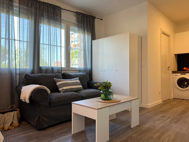 1-Bedroom Apartment in Calle Ricardo Ortiz, Madrid (1531889) room image 2