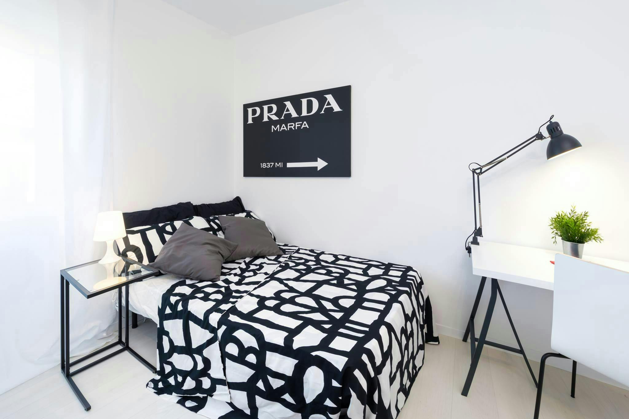 Via Milano, Venice preview