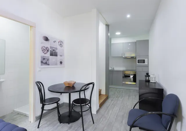 1-Bedroom House in Rua de Nove de Abril, Porto (1532133) room image 1