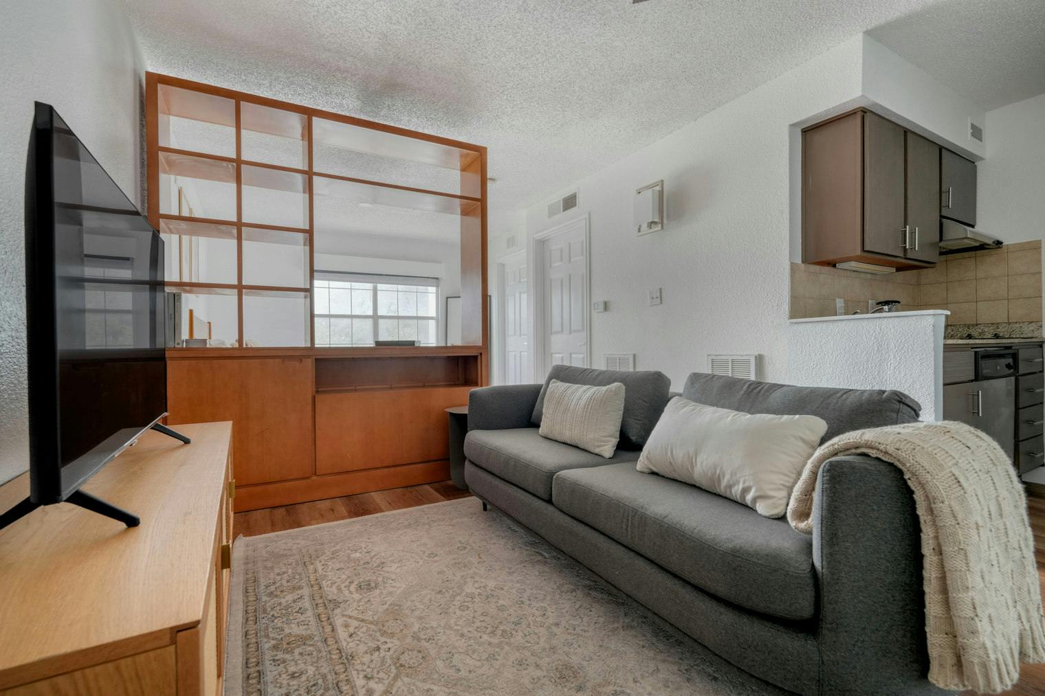 单间公寓 正在以 $1,908 的月租出租，其位于 Austin, North Capital of Texas Highway