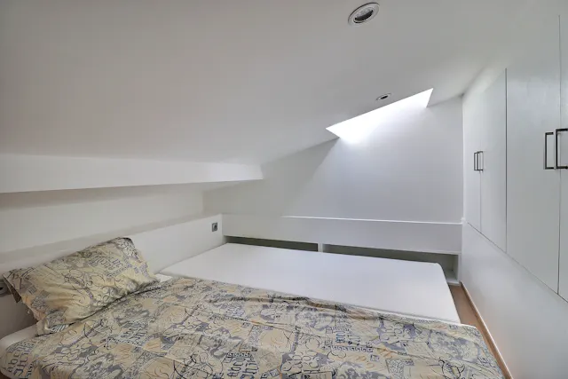 1-Bedroom Apartment in Rue Cavallotti, Paris (1532260) room image 2