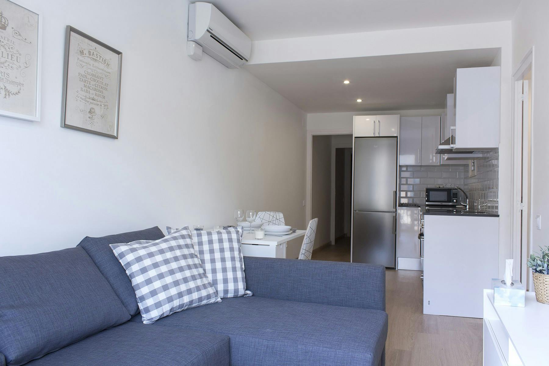 Carrer de Roger, Barcelona preview