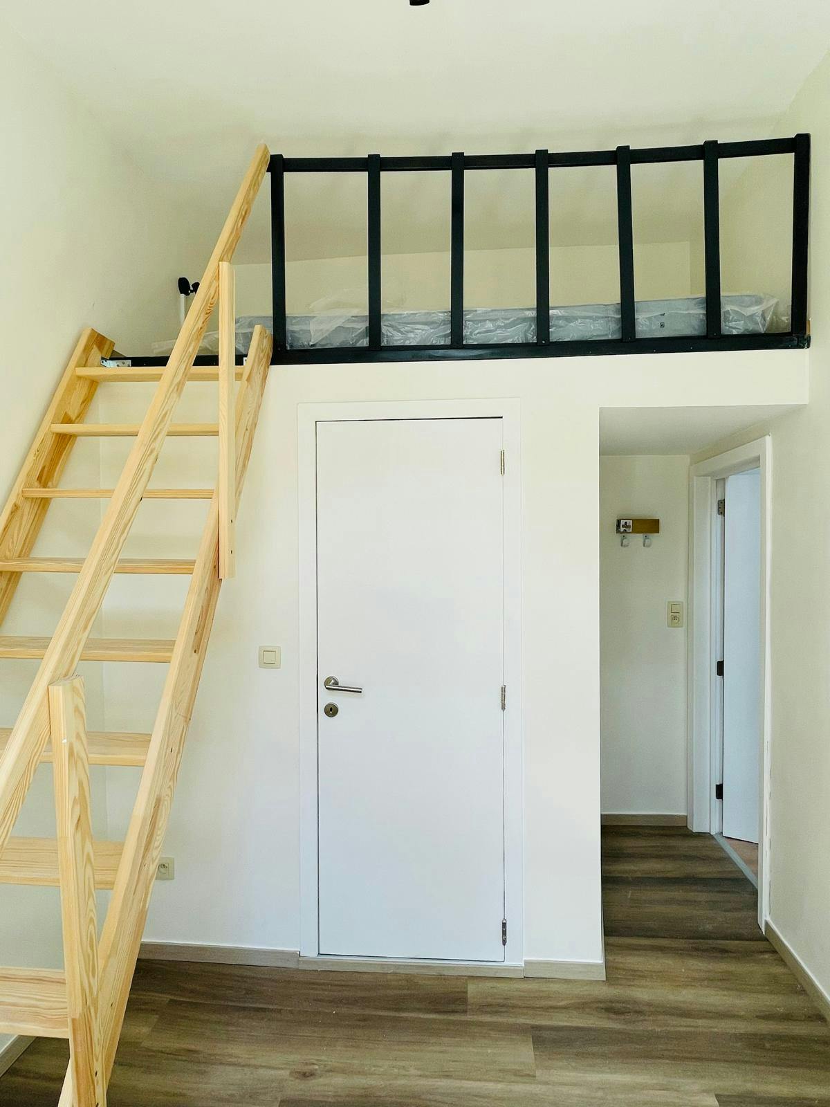 Apartment Saint-Josse-Ten-Noode, 200m² — photo 1