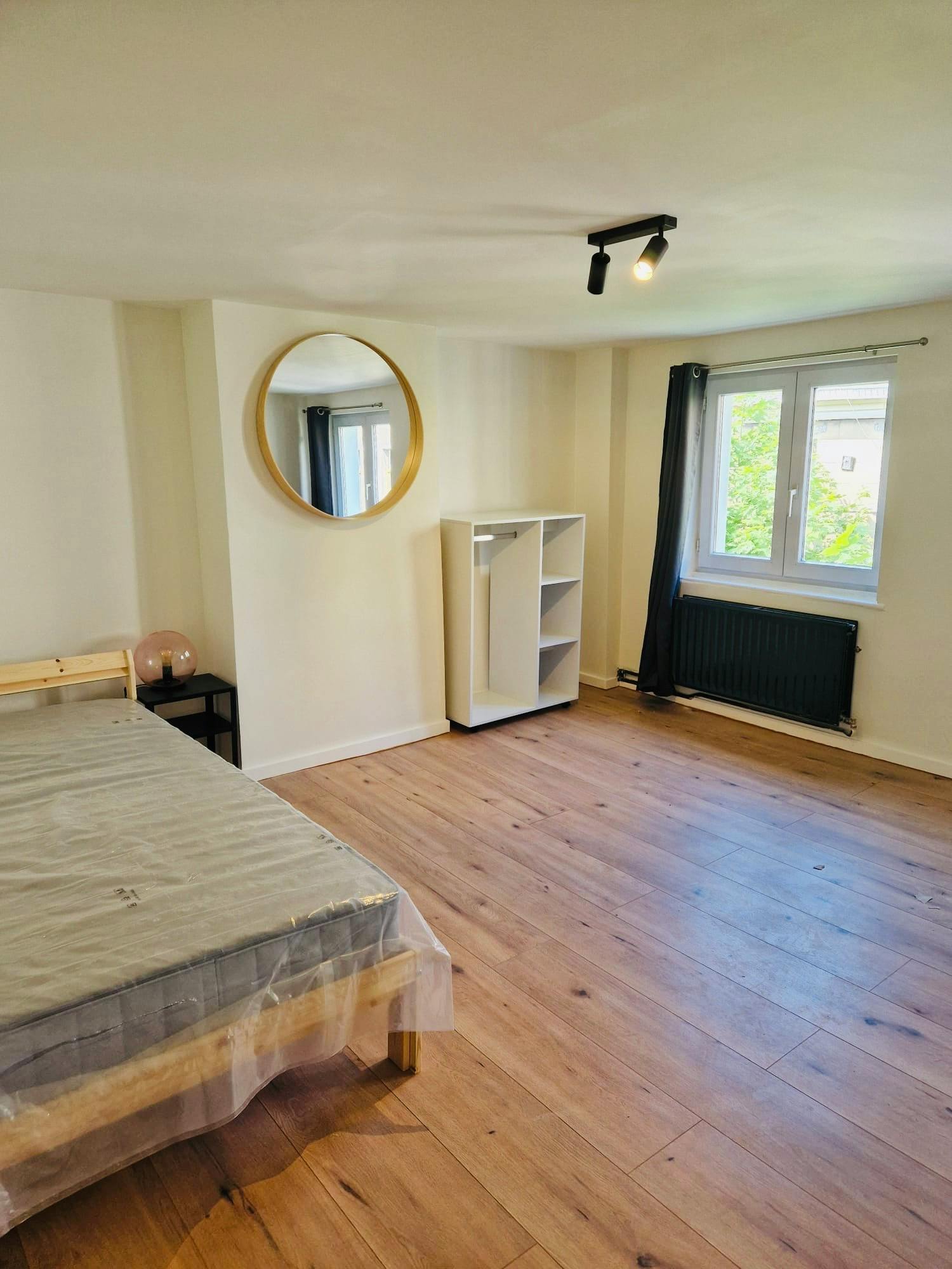 Apartment Saint-Josse-Ten-Noode, 200m² — photo 1