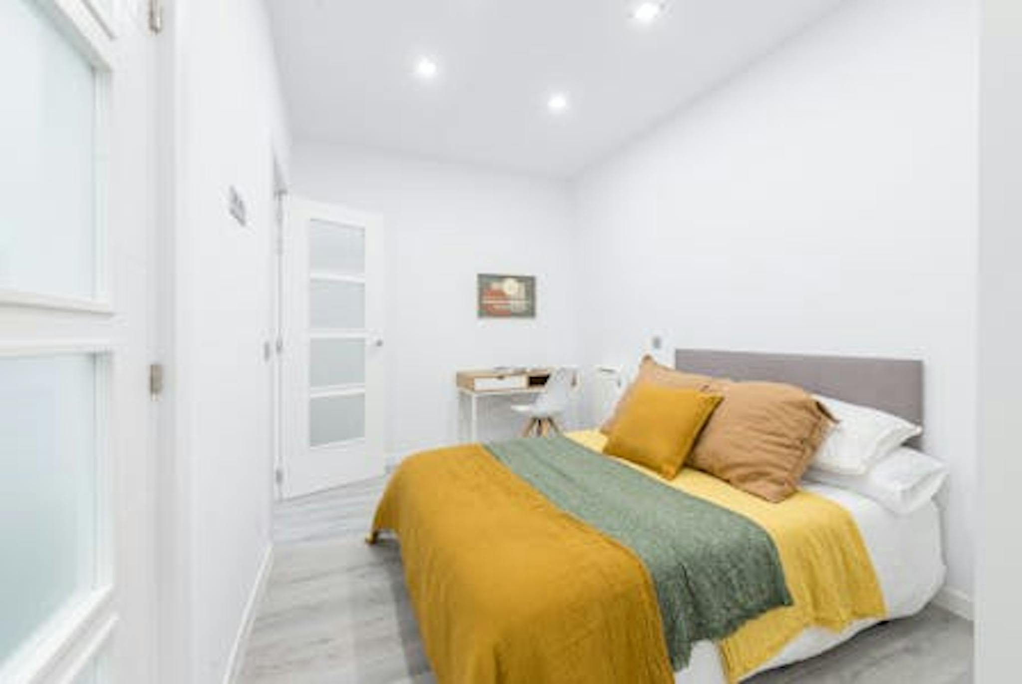 Calle de Tetuán, Madrid preview