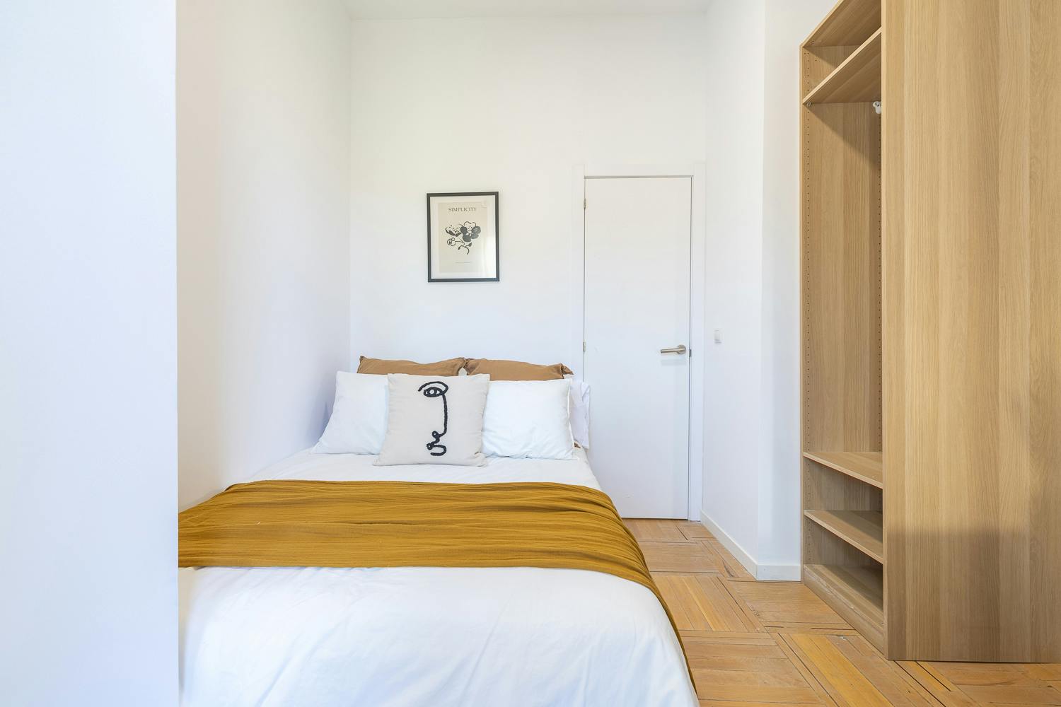 Calle de la Princesa, Madrid preview