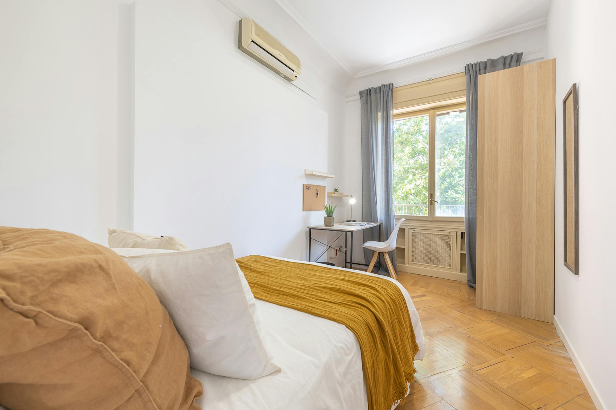 Calle de la Princesa, Madrid preview