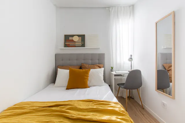 Private room in Calle del Alcalde Sáinz de Baranda, Madrid (1532600) room image 2