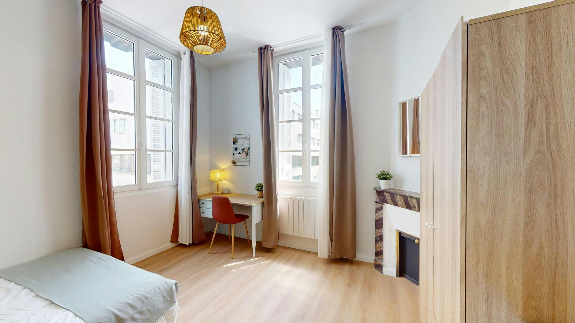 Apartment Bordeaux, 120m² — photo 2
