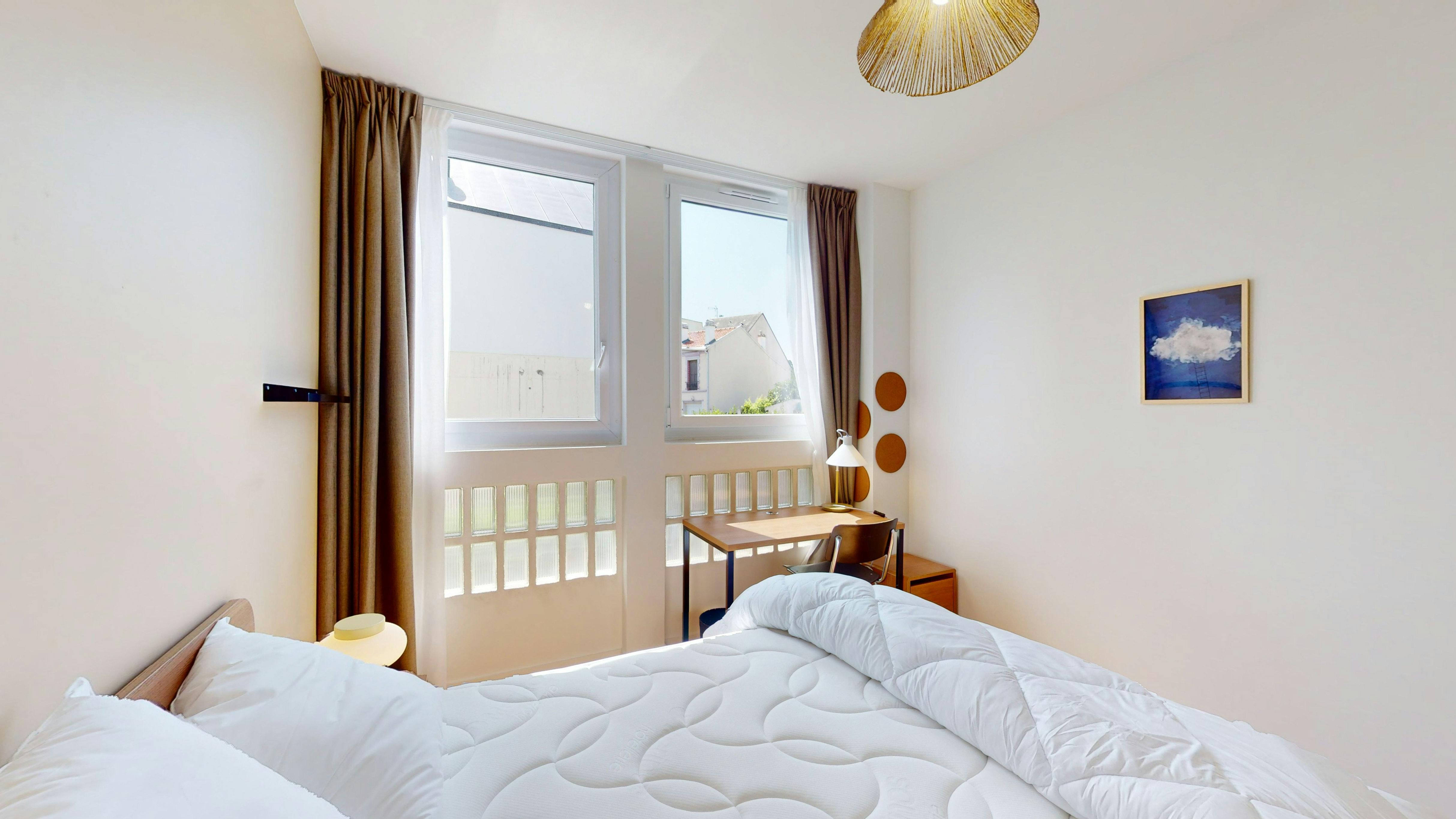 Apartment Suresnes, 618m² — photo 9