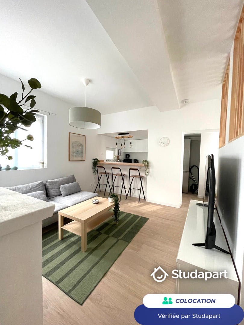 Private room for rent for €495 per month in Déville-lès-Rouen, Rue Robert Eude