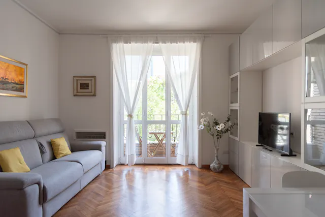 1-Bedroom Apartment in Via Carlo De Cristoforis, Milan (1533076) room image 1