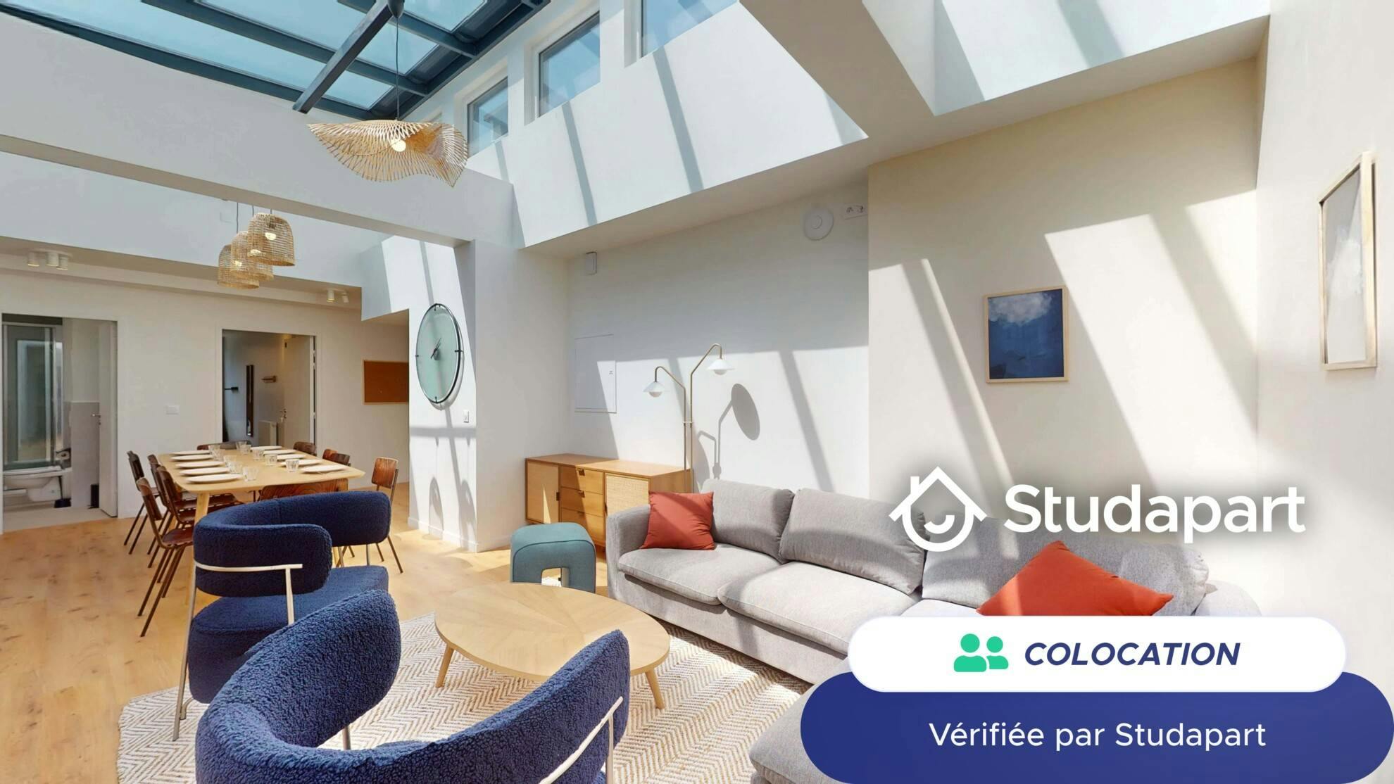 Private room for rent for €830 per month in Suresnes, Rue de la Liberté