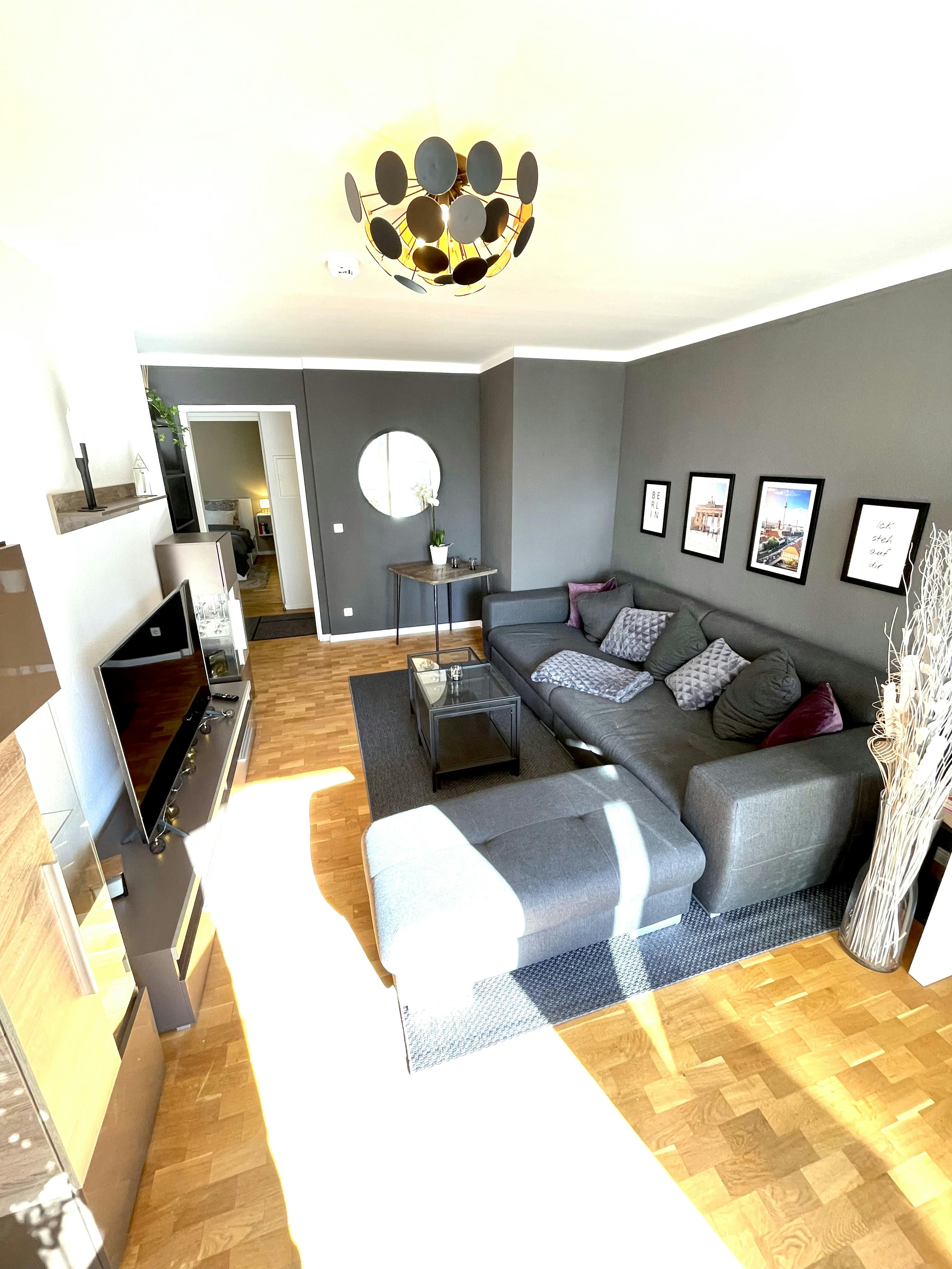 Квартира сдается в аренду за 2 450 € в месяц в Berlin, Cosmarweg