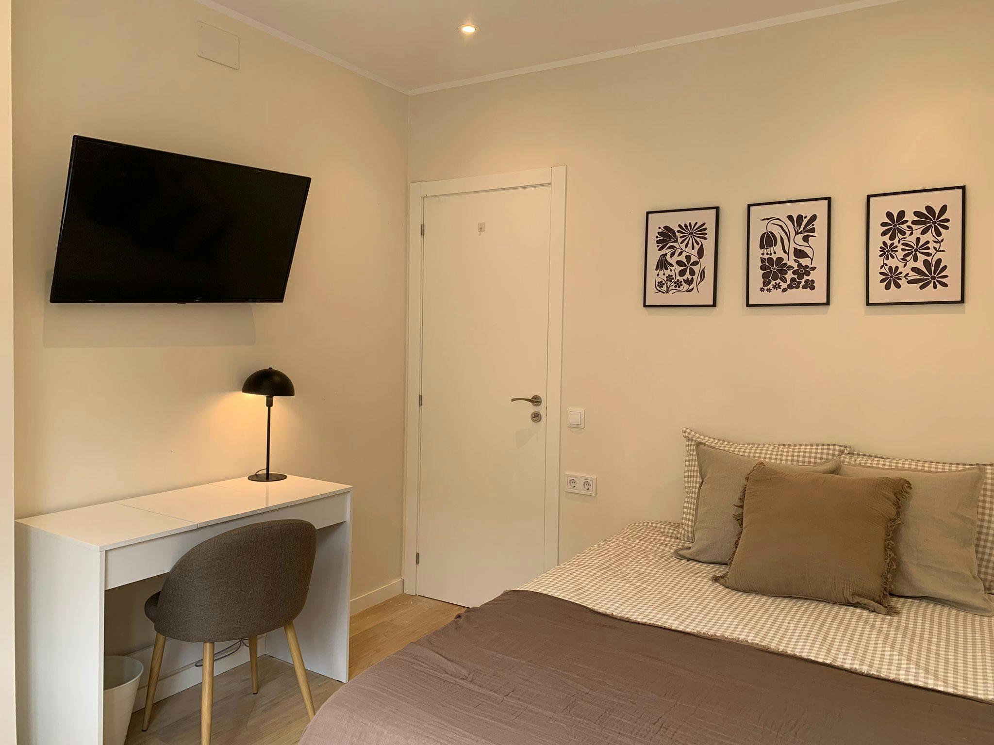 Apartment Barcelona, 75.9m² — photo 2