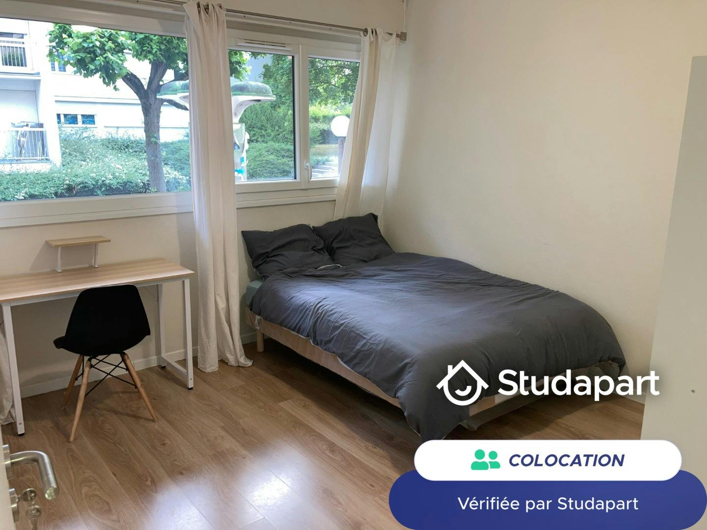 Private room for rent for €440 per month in Évry-Courcouronnes, Square La Bruyère