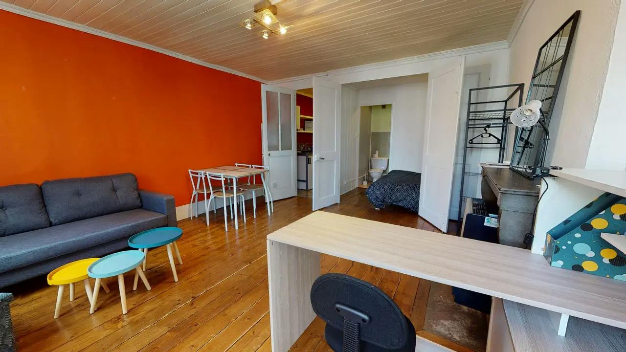 1-Bedroom Apartment in Rue François Louis Bersot, Besançon (1534010) room image 7