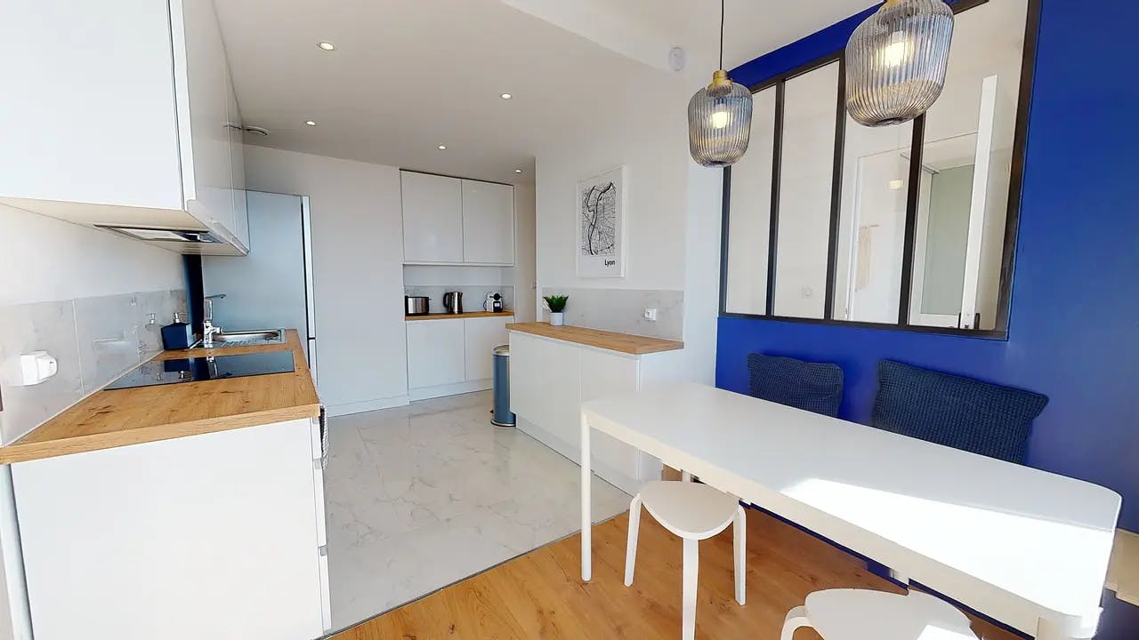 Apartment Bron, 75m² — photo 17