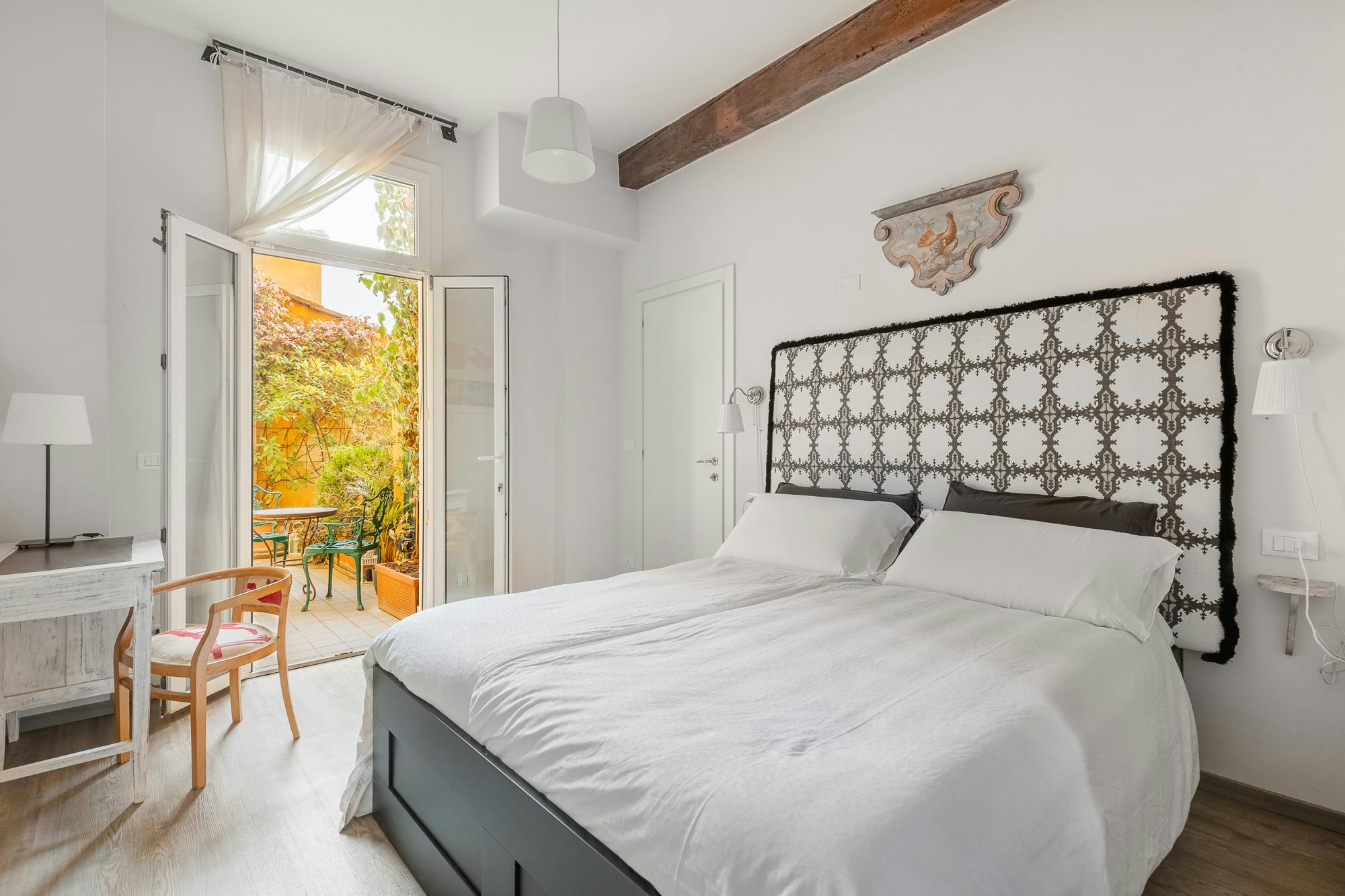 Via Castiglione, Bologna