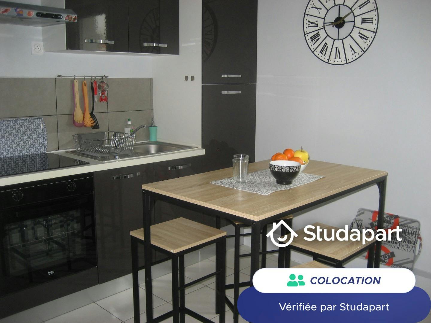 Chambre privée à louer pour 410 €/mois à La Rochelle, Avenue Robespierre