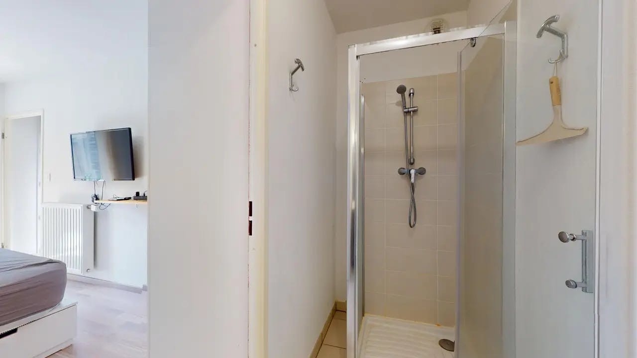 Private room in Avenue d'Andromède, Blagnac (1534399) room image 7