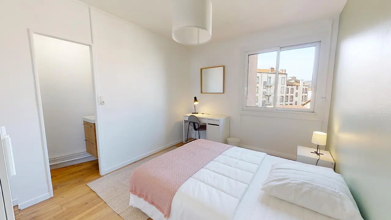 Private room in Avenue de l'Union Soviétique, Clermont-Ferrand (1534417) room image 1