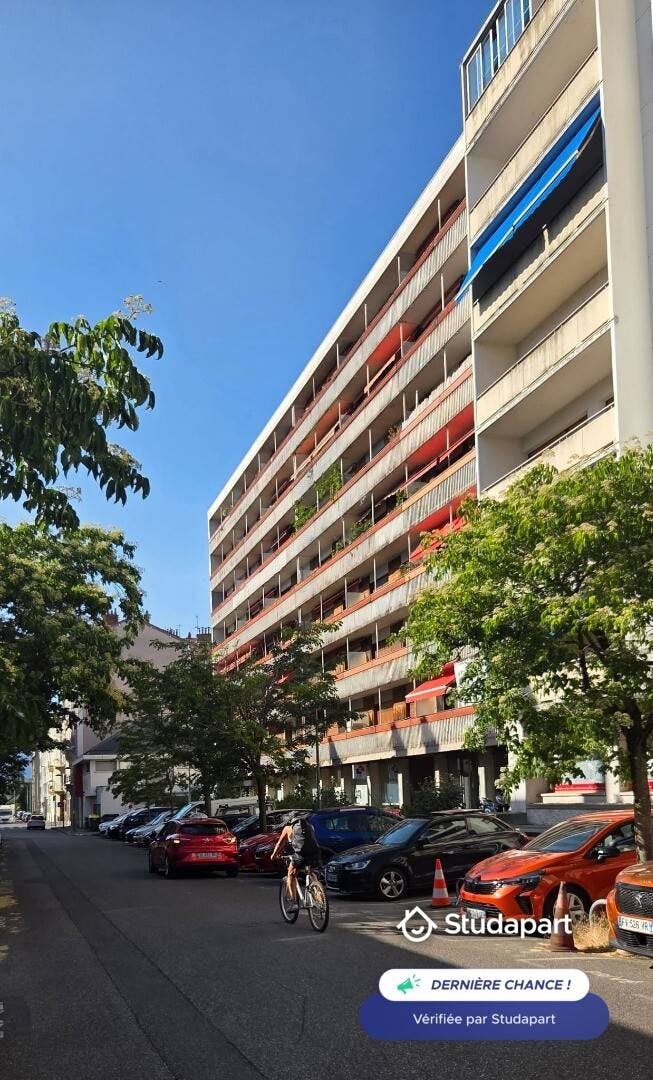 Приватна кімната за оренду для 420 EUR на місяць у Chambéry, Rue Nicolas Parent