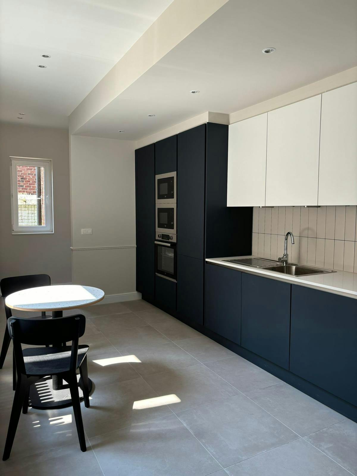 Apartment Charleroi, 282m² — photo 1