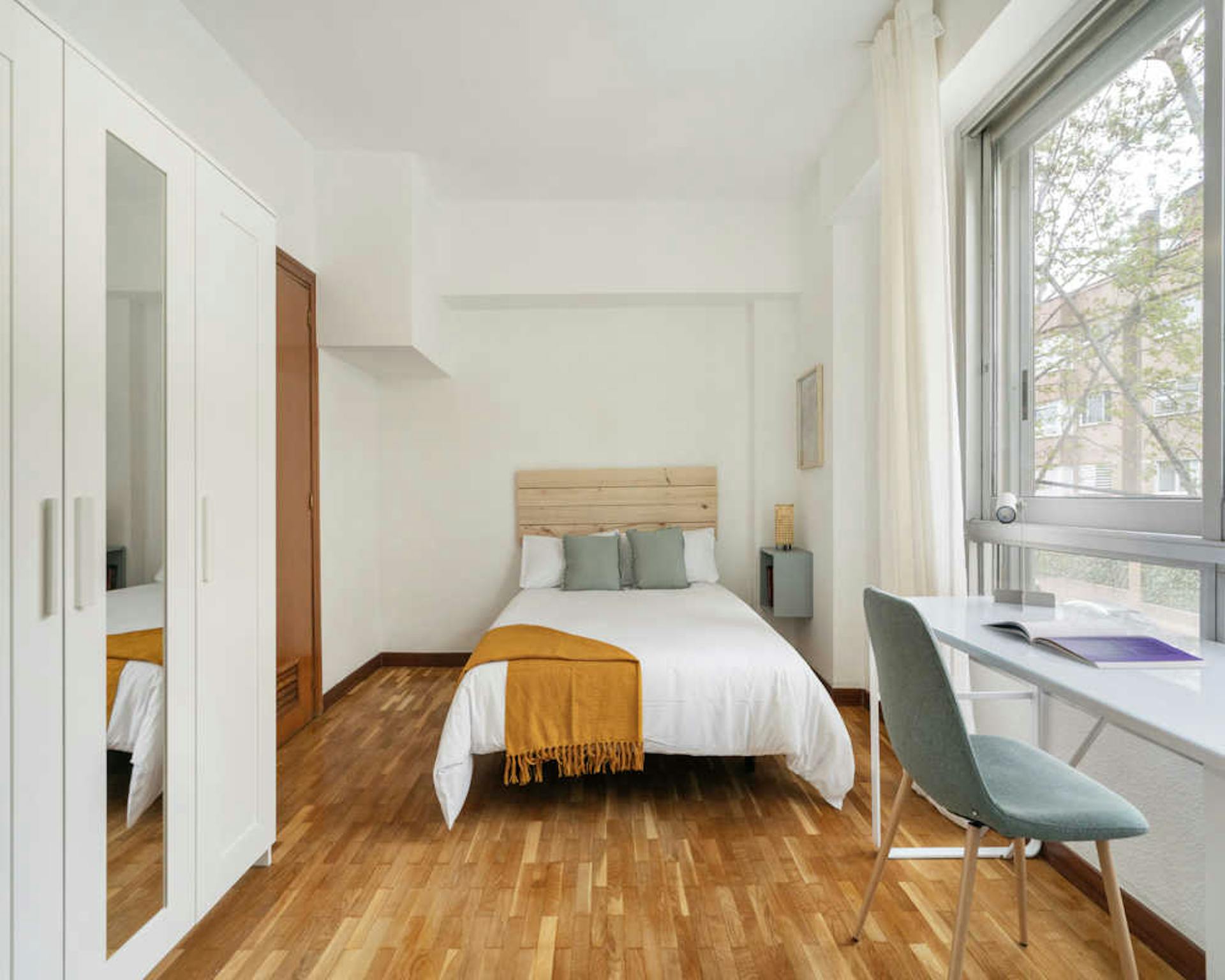 Calle de Mesena, Madrid preview