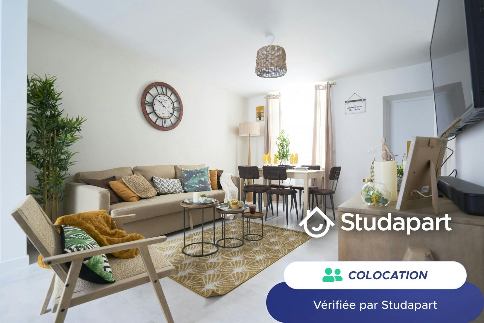 Private room for rent on Rue Chanzy, Lille