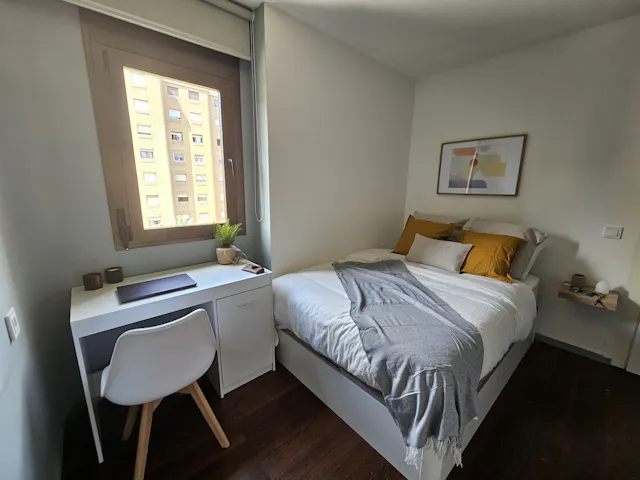 Private room in Carrer de la Guàrdia Civil, Valencia (1534786) room image 1
