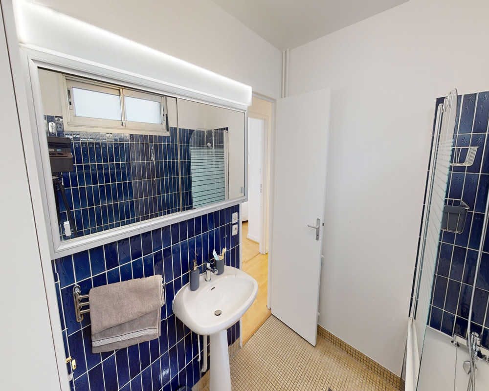 Private room in Rue de Lourmel, Paris (1534837) room image 8