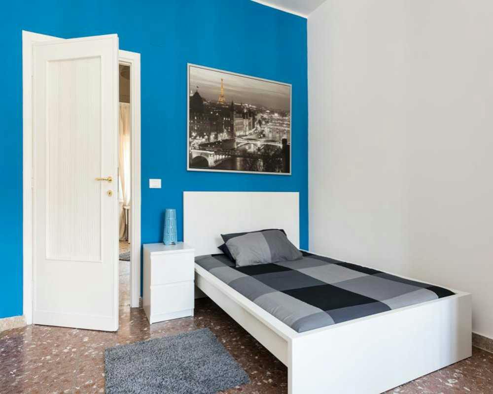 Private room in Via Ermenegildo Frediani, Rome (1534853) room image 10